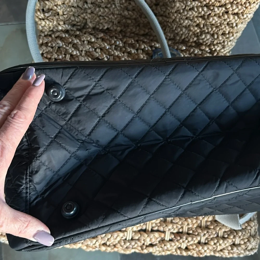 Fashionable Pet Carrier!